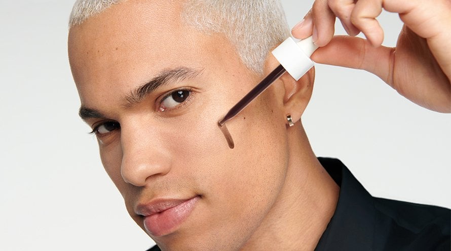 WFP 846968 GAR W24 Skincare Men Routine BANW 890x496