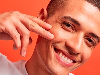 WFP 846968 GAR W24 Skincare Men Routine1 BANW 600x450