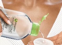 Micellar Cleansing Water Content Cube Steps Green 2