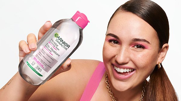 Micellar water wipes store